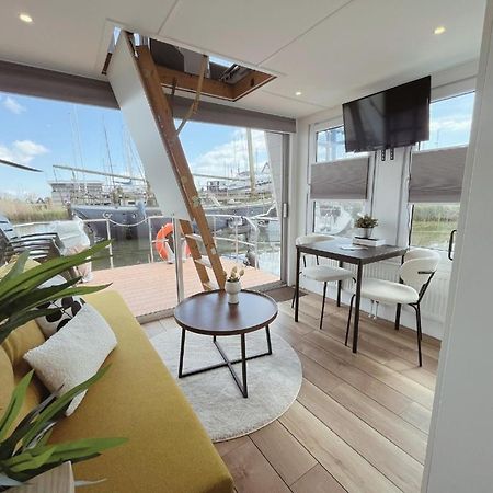 Tiny Lake Houses Near The Beach And Centre By Weltevreden Experience Zeewolde Esterno foto